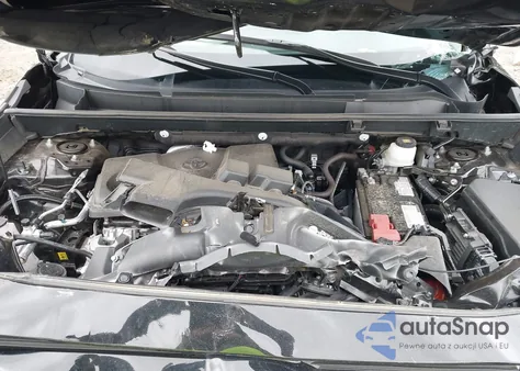 2024 Toyota Rav4 Xle Premium z USA, uszkodzony, nr VIN 2T3C1RFV7RW317400